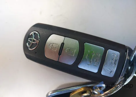 2019 Toyota Yaris L/Le/Xle from USA, damaged, VIN 3MYDLBYV8KY504231